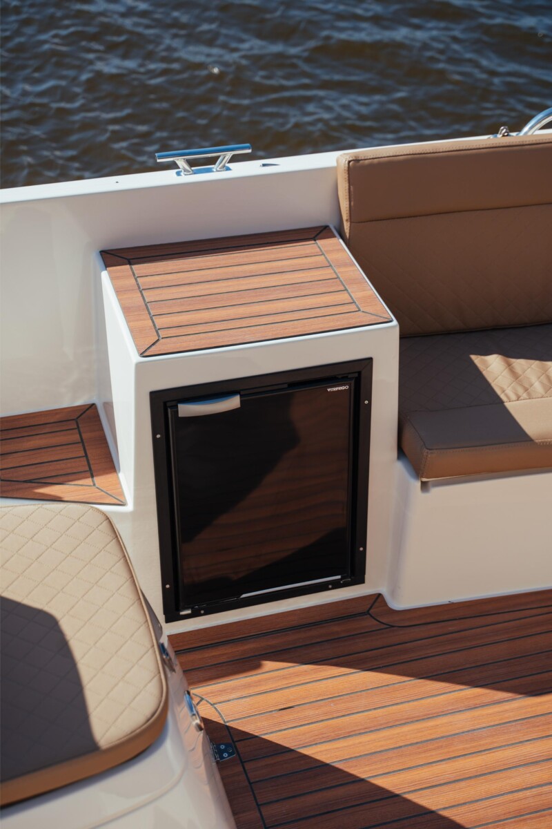 Lifestyle 600 Tender, koelkast in bootzitbank