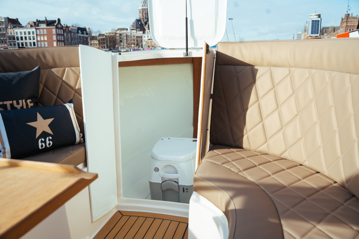 Lifestyle 780 Tender, zitbank met ingebouwd toilet