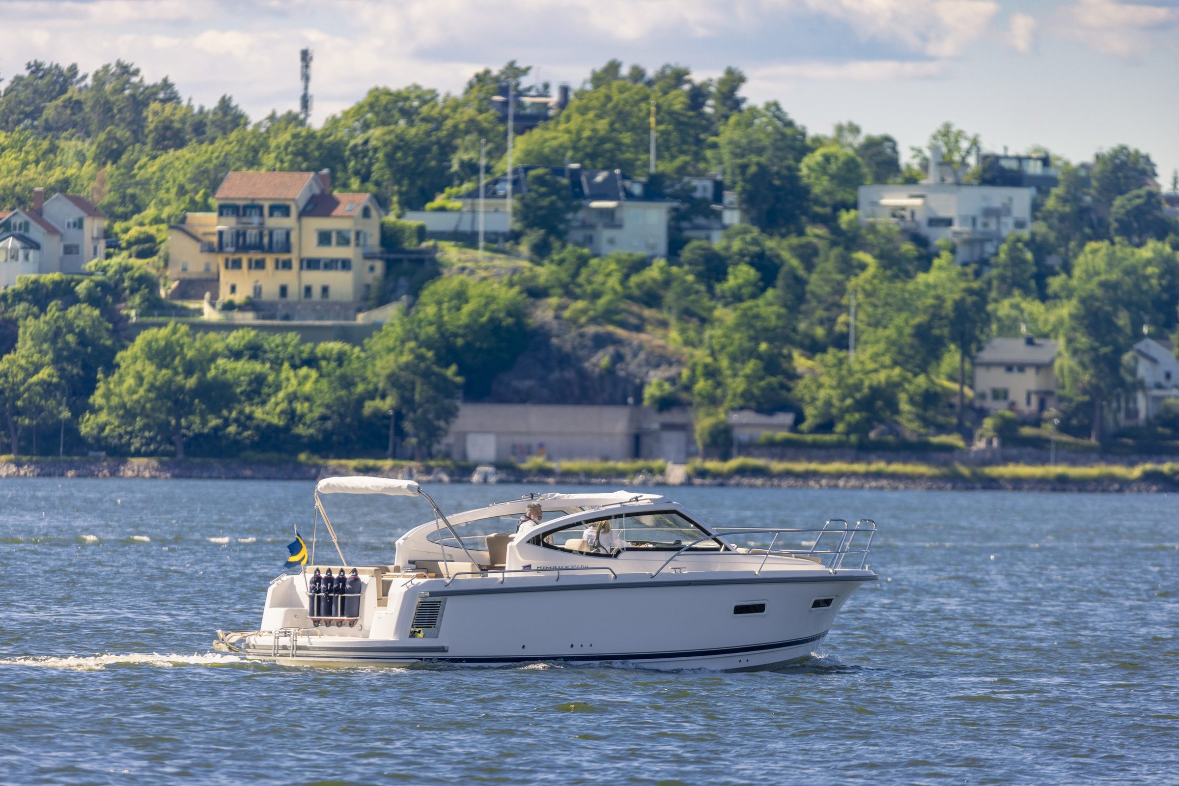 Nimbus 305 Drophead, motorboot vaart op water