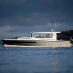 Nimbus C11, boot varend op water