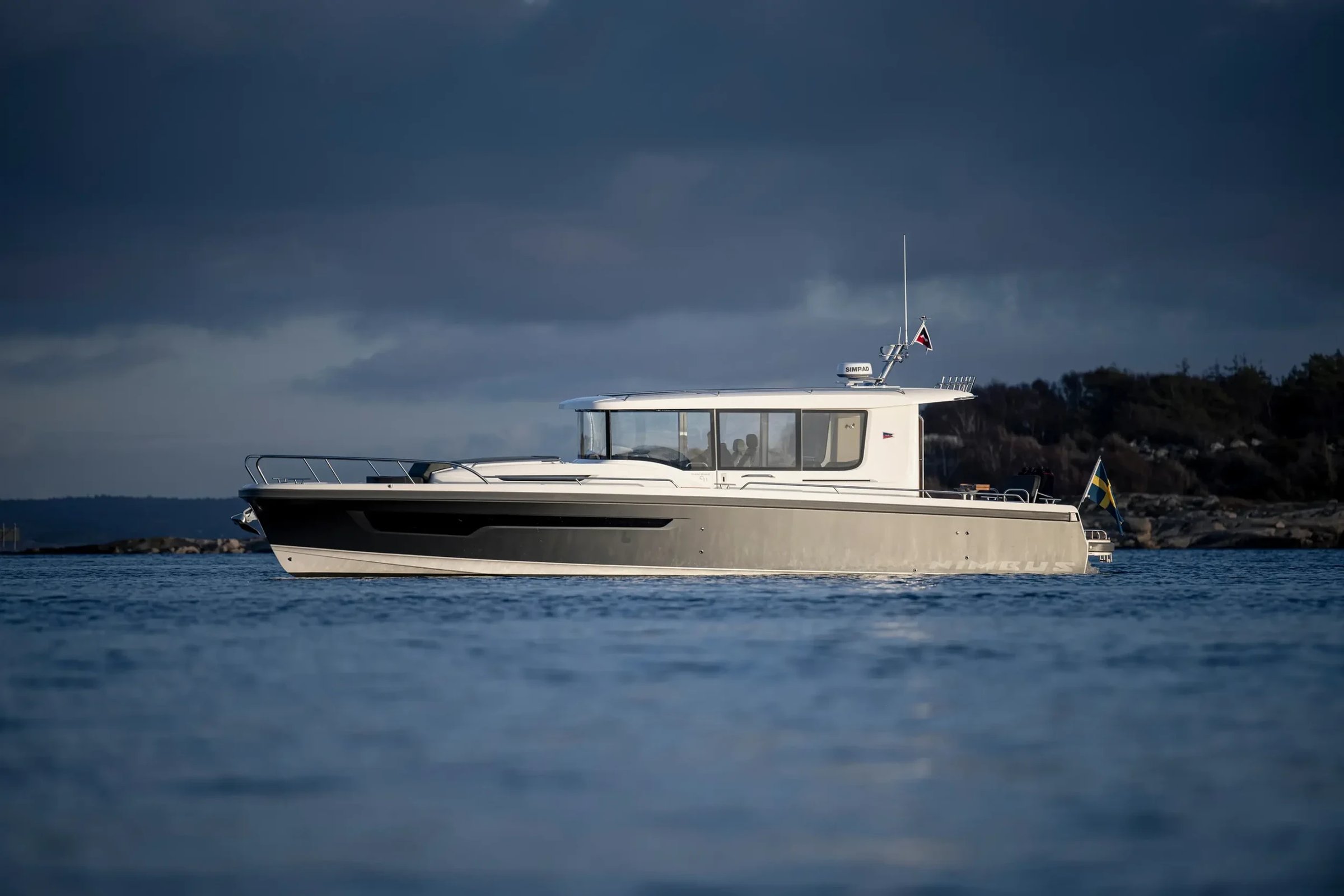 Nimbus C11, boot varend op water
