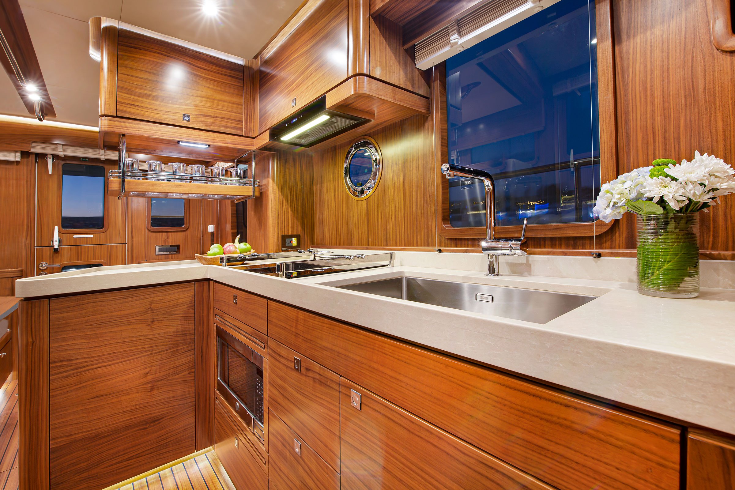 Nordhavn 41, houten keuken met wastafel