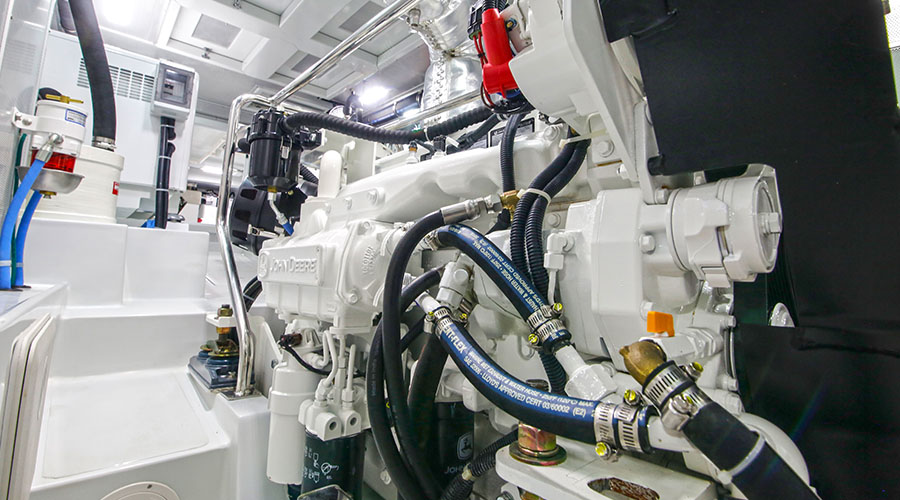 Nordhavn 52, motorruimte met dieselmotor