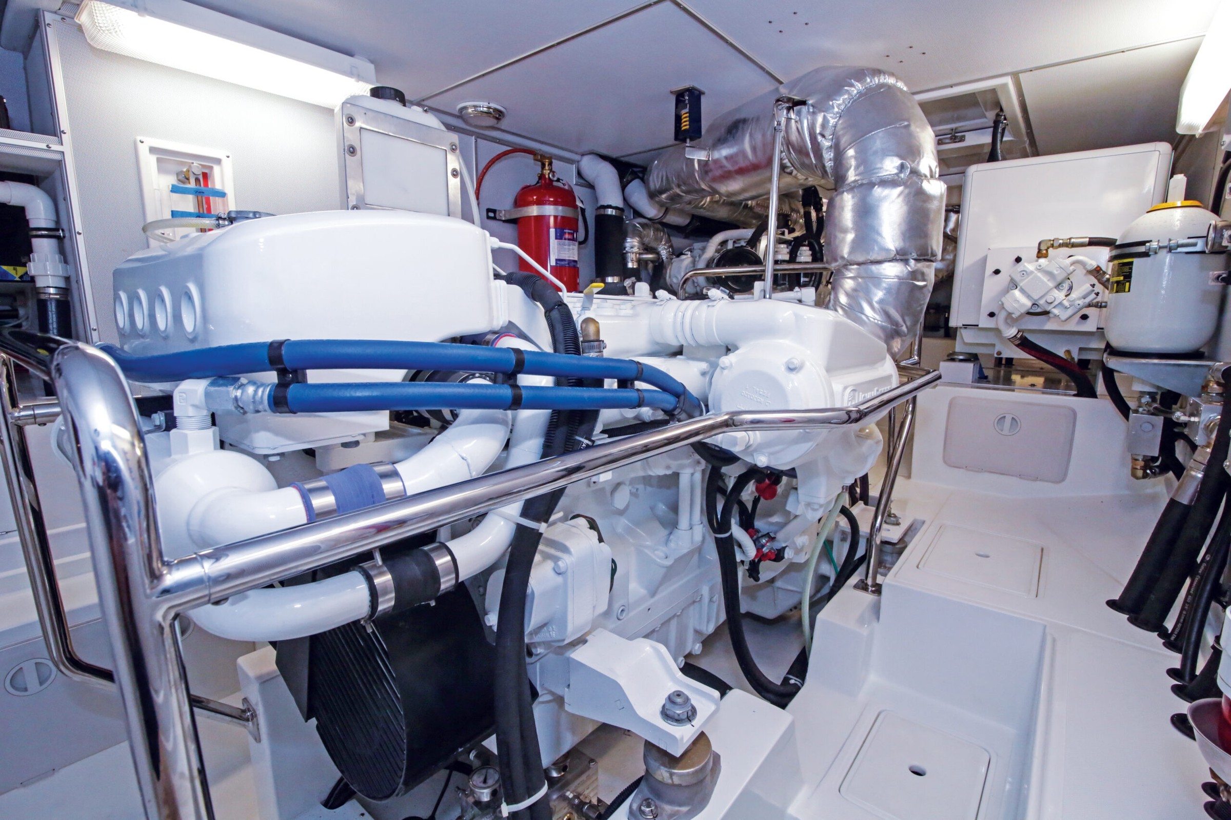 Nordhavn 63, motorruimte met machines en leidingen