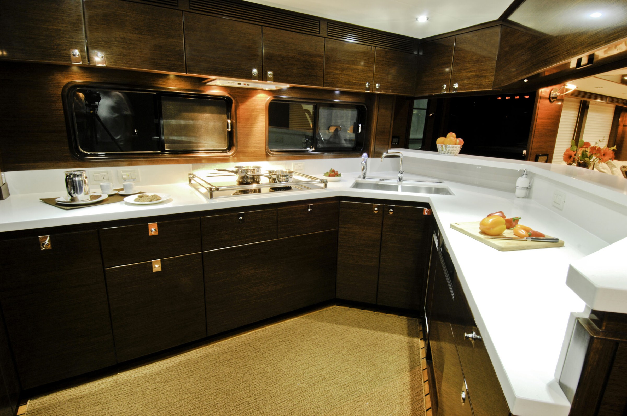 Nordhavn 76, keuken met aanrecht en groenten
