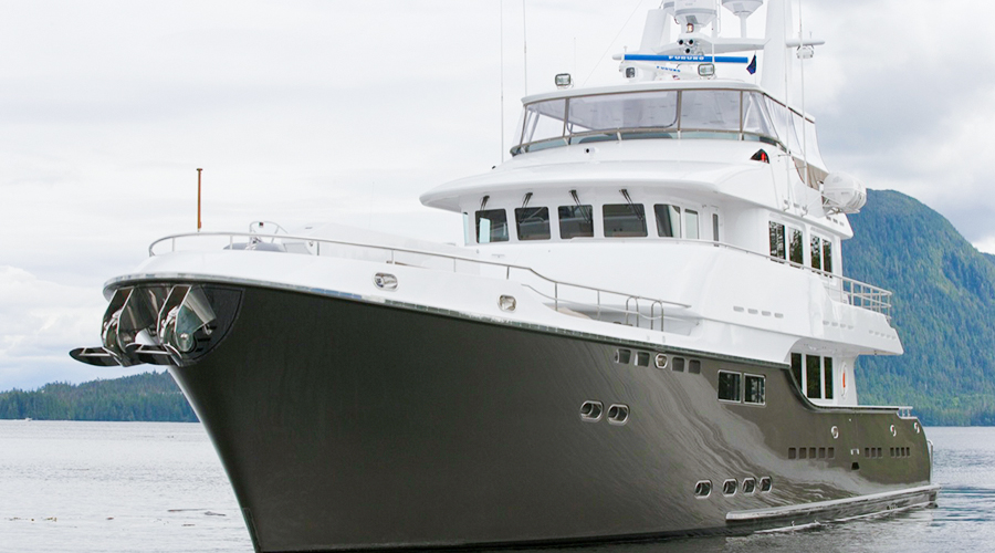Nordhavn 86, motorjacht op het water