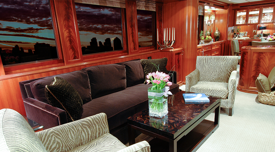 Nordhavn 86, salon met bank en stoelen