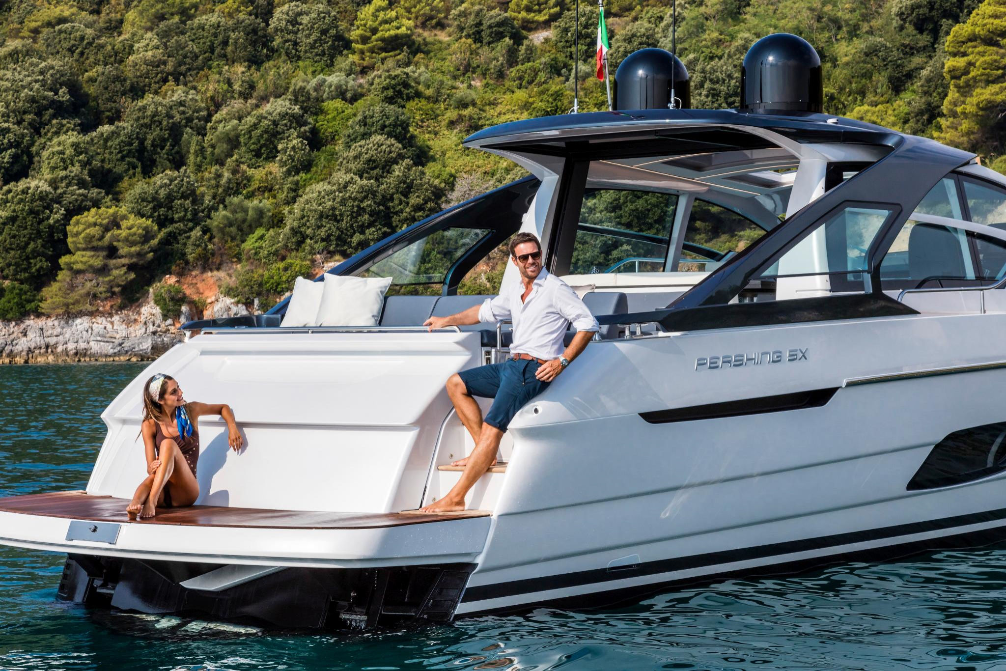 Pershing 5X, koppel ontspant op jacht