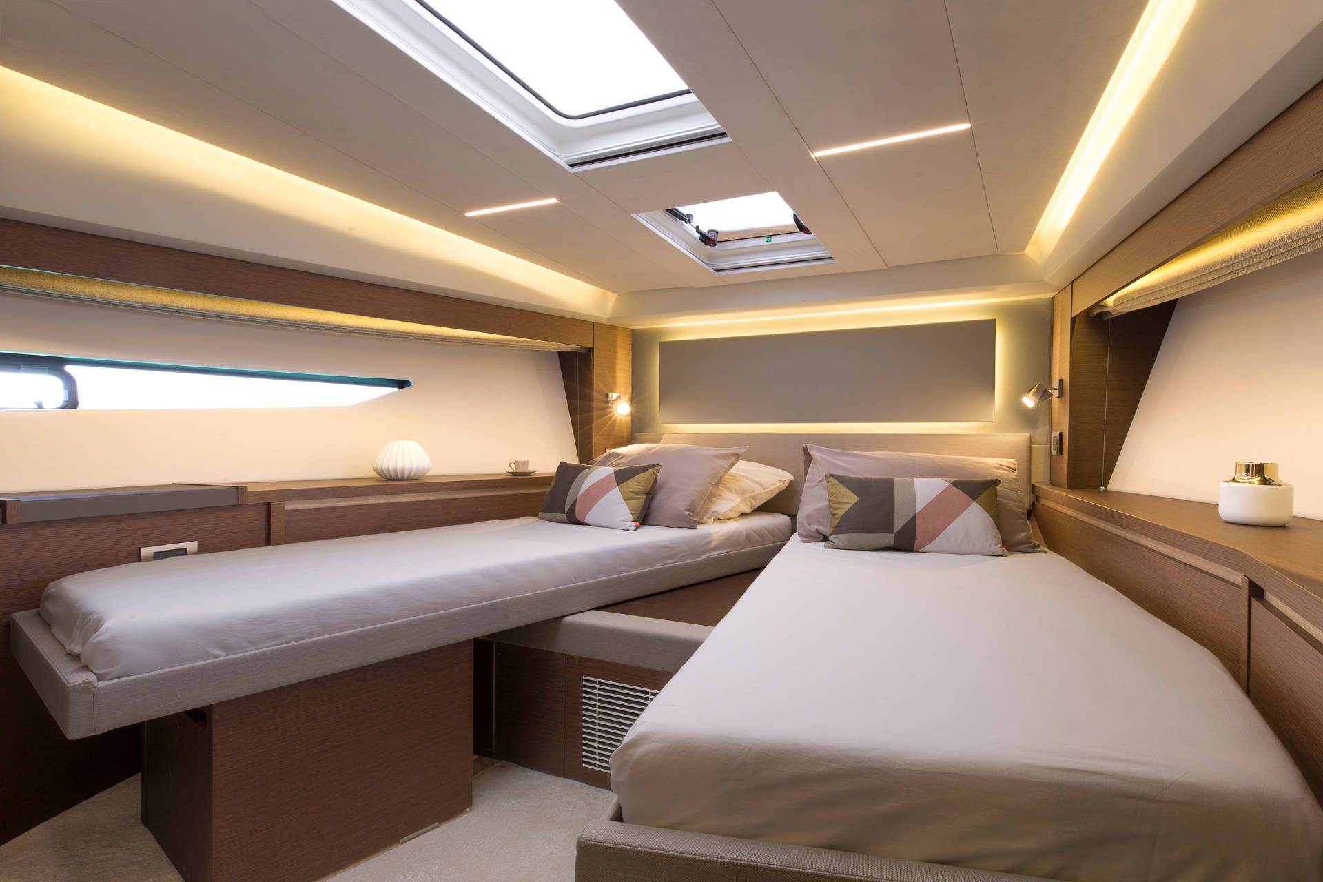 Prestige 520, hut met twee bedden