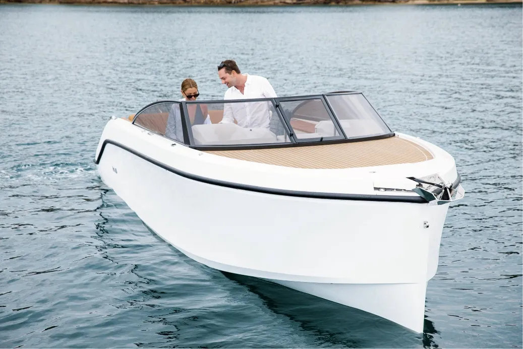 Rand Leisure 28, boot met stel varend