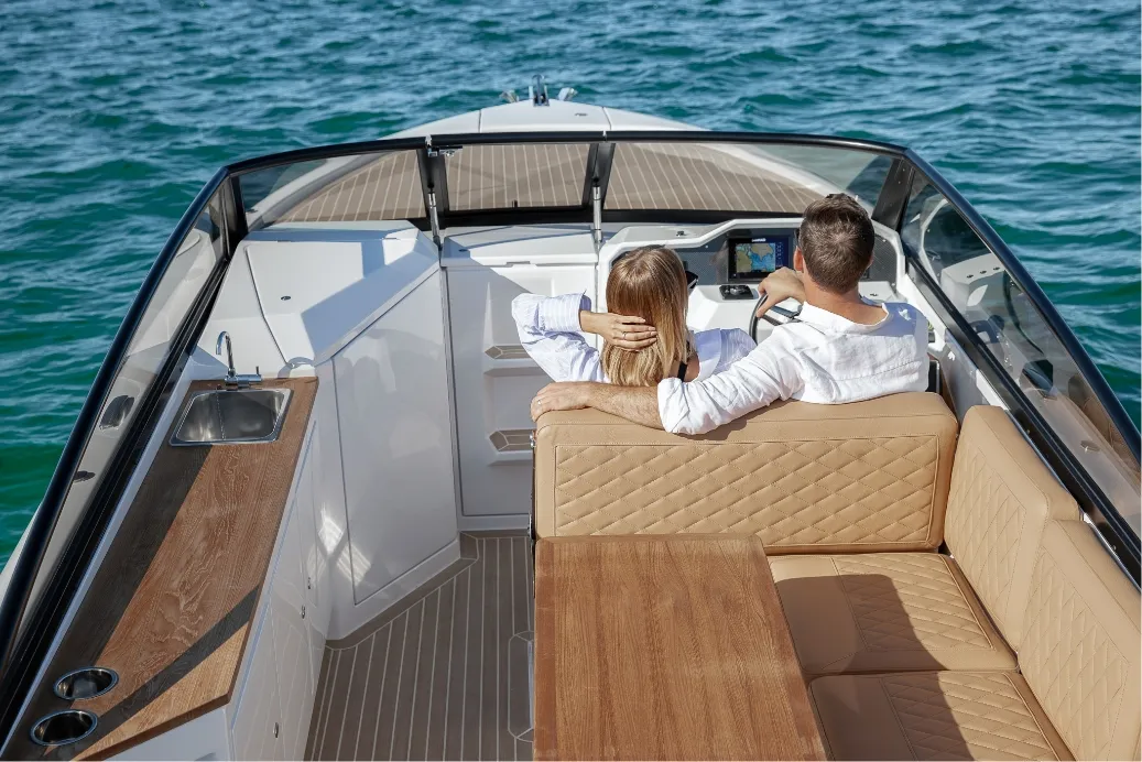 Rand Leisure 28, stel op boot varend