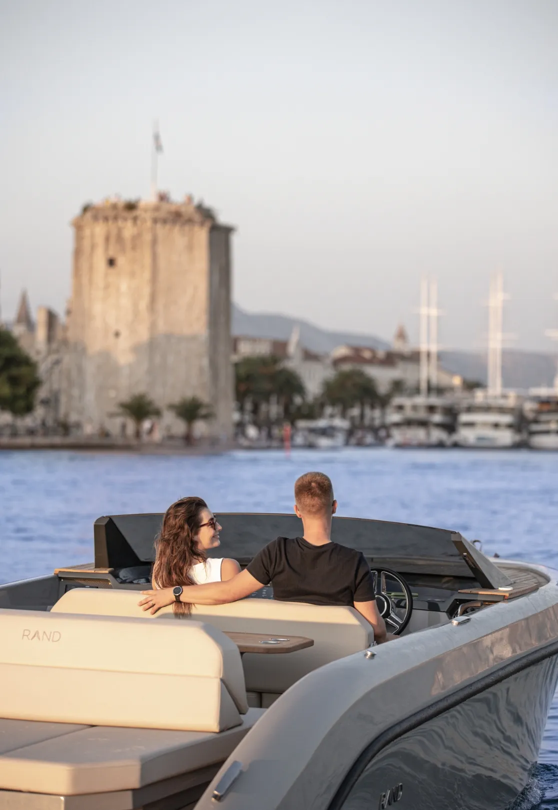 Rand Spirit 25, stel op boot bij toren