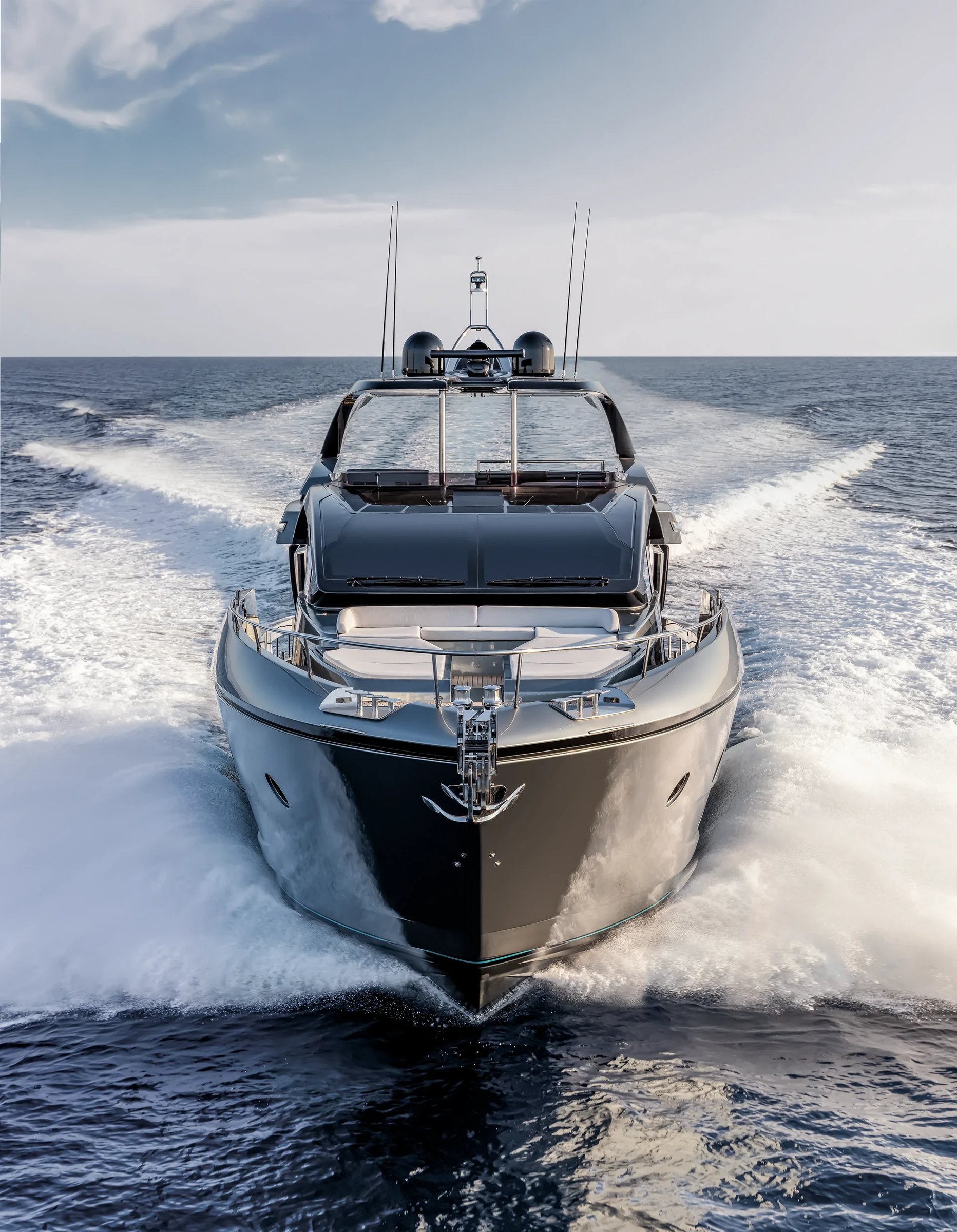 Riva 82' Diva, boot varend op zee