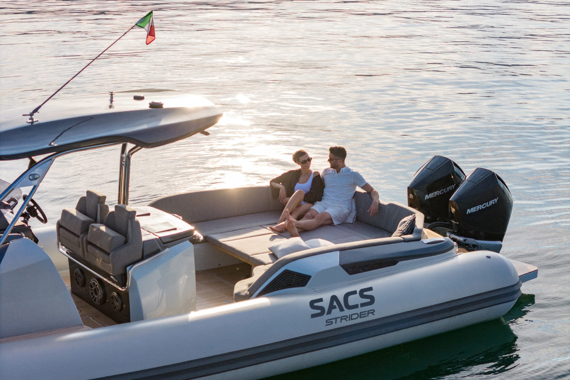 Sacs Marine Strider 11, koppel ontspant op boot
