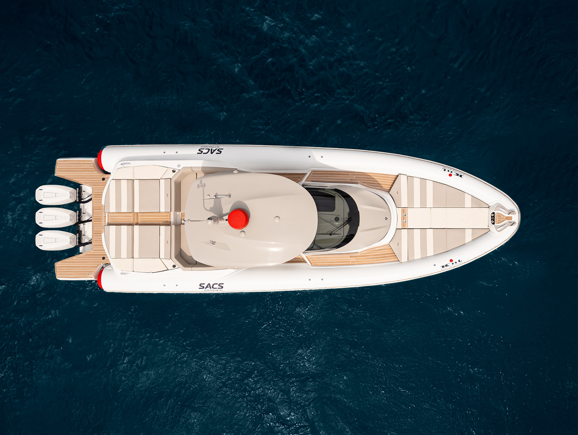 Sacs Marine Strider 13 KNT x SACS, boot van boven gefotografeerd
