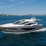 Sessa Marine C54, jacht varend op zee