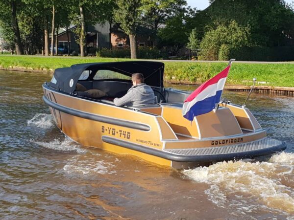 Van Vossen Tender 700 Sport, gouden boot vaart water