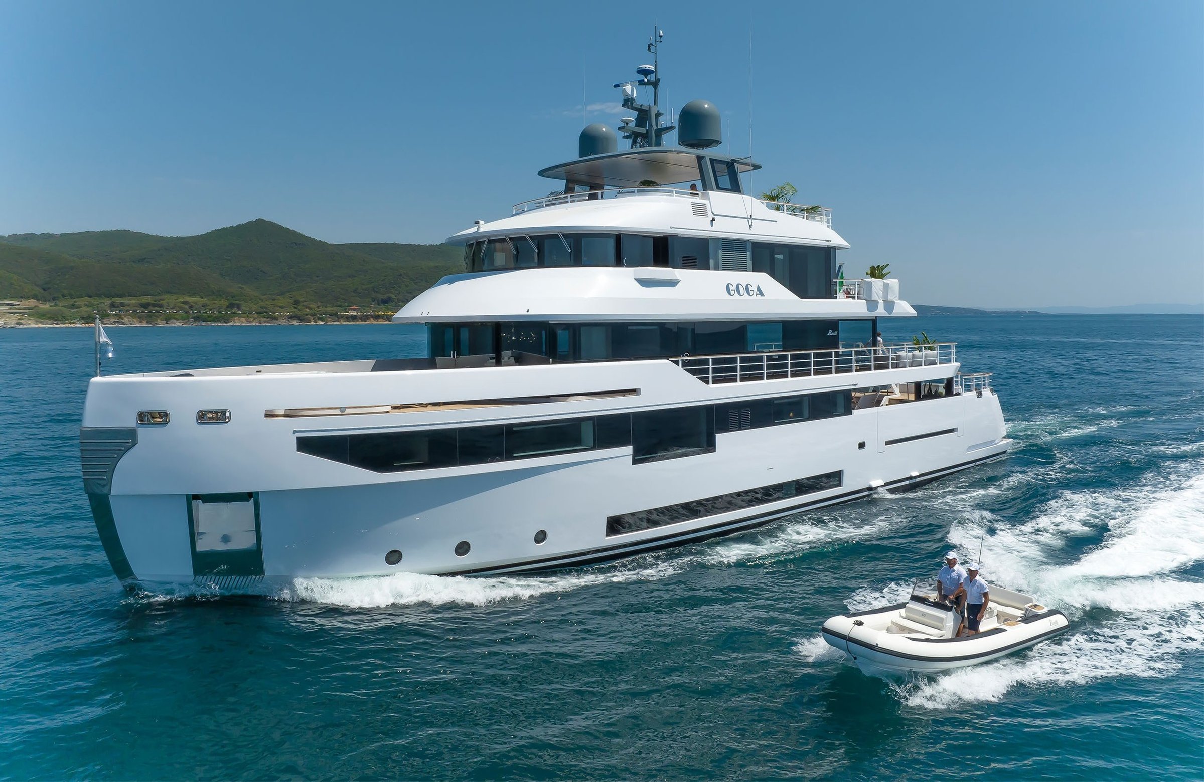Williams Jet Tenders DieselJet 625, jacht varend op zee