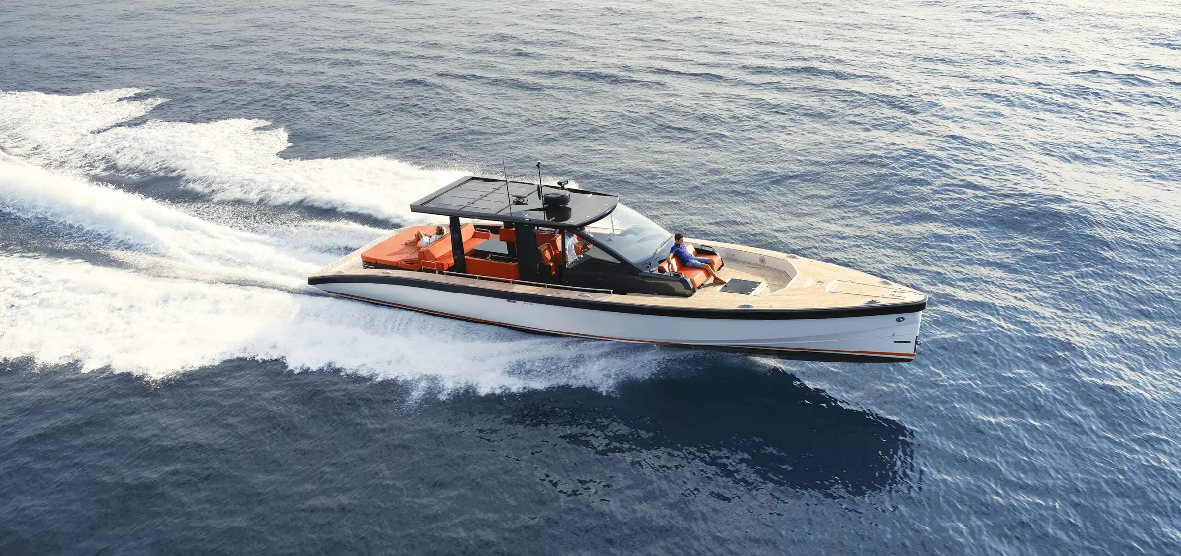 Windy SR52, snelle boot vaart op zee