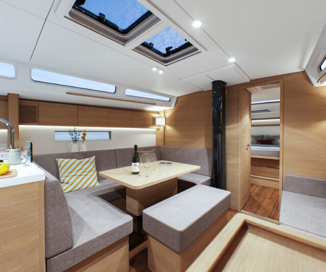 X-Yachts X4^6 MkII, kajuit met eettafel en zitbank
