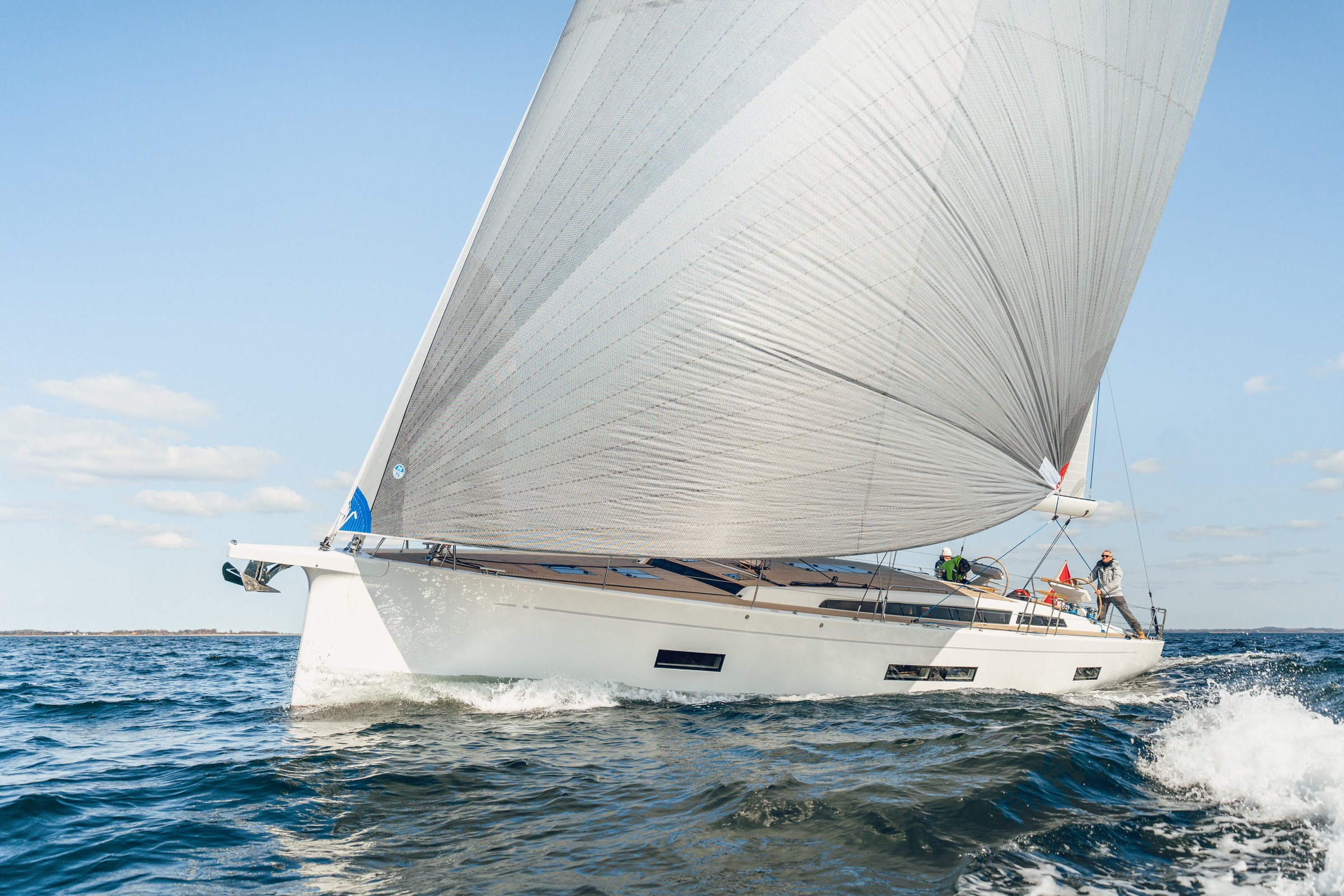 X-Yachts X5^6, zeilboot vaart met groot zeil