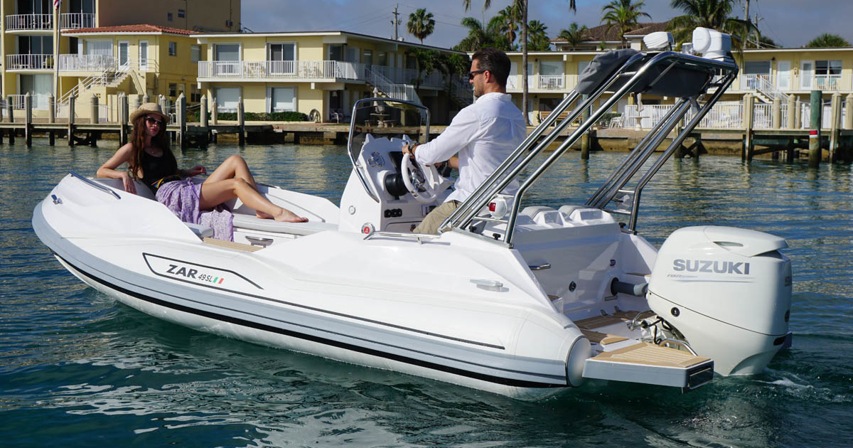 Zar Formenti Zar 49 SL, rib boot met passagiers