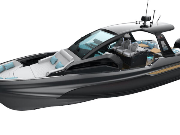 Zar Formenti Zar Imagine 130, sportboot met zwarte romp